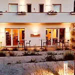 Amarena Garden House ホテル