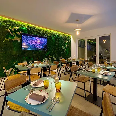 Amarena Garden House Hotel *